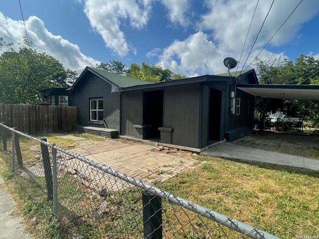 502 S San Manuel St, San Antonio, TX 78237