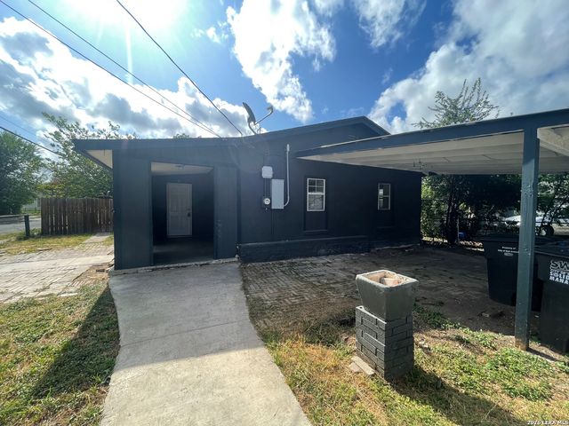 502 S San Manuel St, San Antonio, TX 78237