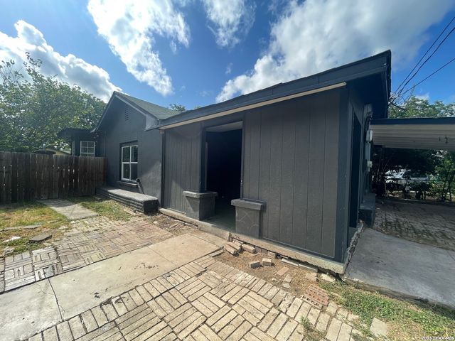 502 S San Manuel St, San Antonio, TX 78237