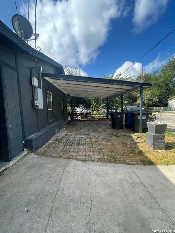 502 S San Manuel St, San Antonio, TX 78237