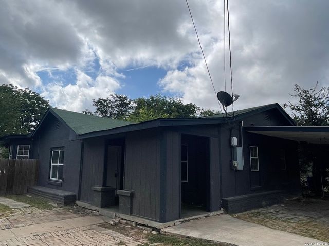 502 S San Manuel St, San Antonio, TX 78237