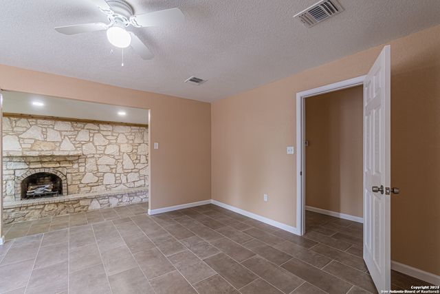 502 S San Manuel St, San Antonio, TX 78237