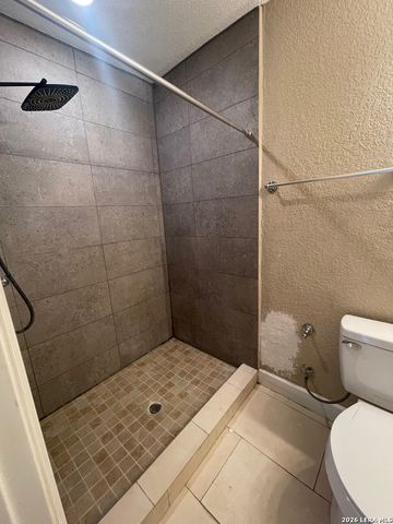 502 S San Manuel St, San Antonio, TX 78237