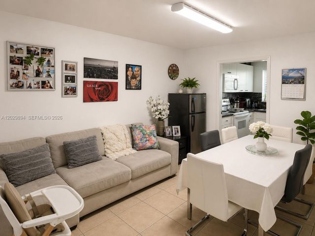 6850 W 16th Dr 317, Hialeah, FL 33014