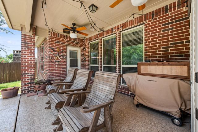 1308 Lacey Oak Drive, Mansfield, TX 76063