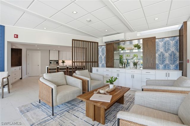 3410 Gulf Shore BLVD N 702, Naples, FL 34103