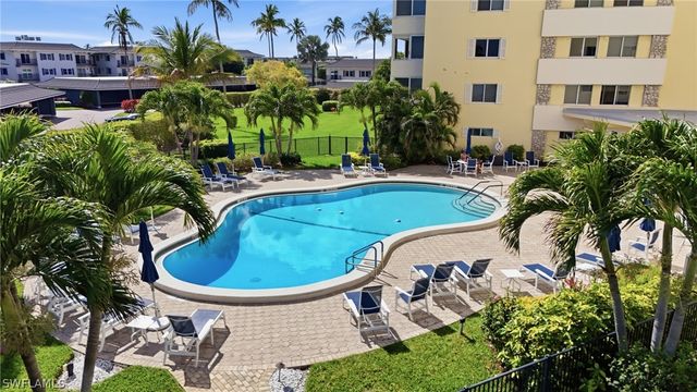 3410 Gulf Shore BLVD N 702, Naples, FL 34103