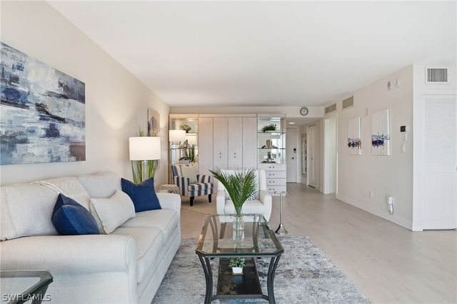 3410 Gulf Shore BLVD N 702, Naples, FL 34103