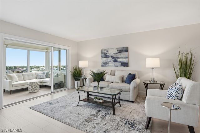 3410 Gulf Shore BLVD N 702, Naples, FL 34103