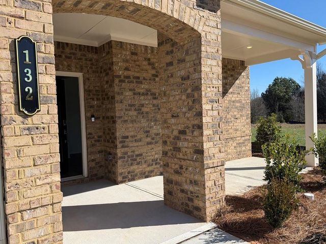 132 Sheryl Way, Loganville, GA 30052