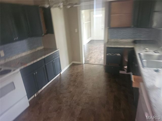 6546 Julian Avenue, St Louis, MO 63133