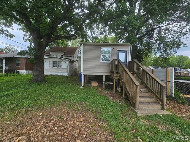 6546 Julian Avenue, St Louis, MO 63133
