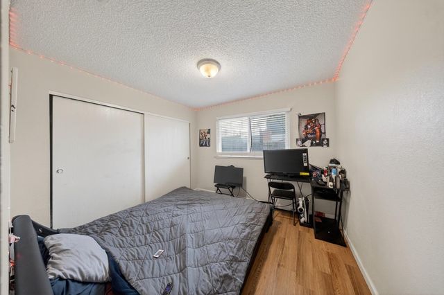 7263 Hayward Dr, Sacramento, CA 95828