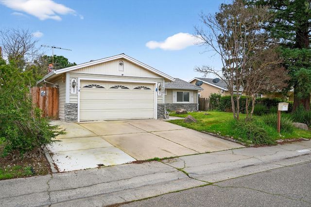 7263 Hayward Dr, Sacramento, CA 95828