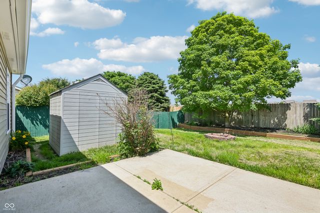 503 Bourneside Drive, Greenfield, IN 46140