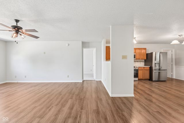 503 Bourneside Drive, Greenfield, IN 46140