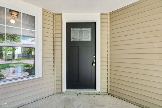 503 Bourneside Drive, Greenfield, IN 46140