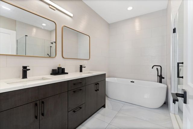 4442 S Drexel Boulevard G, Chicago, IL 60653