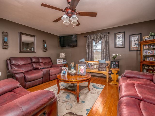 1064 Gardner Trail, Salyersville, KY 41465