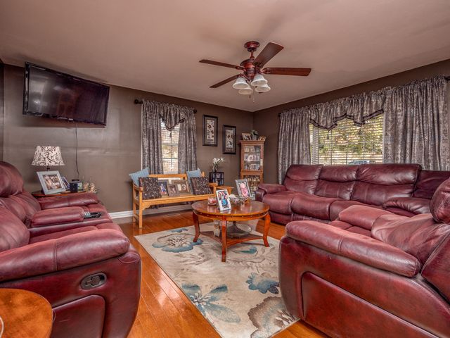 1064 Gardner Trail, Salyersville, KY 41465