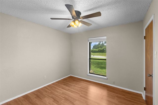 1939 E Texas Street, Denison, TX 75021
