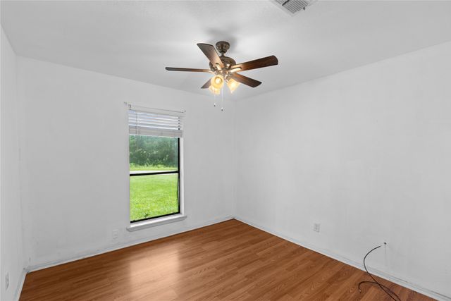 1939 E Texas Street, Denison, TX 75021