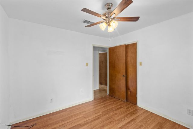 1939 E Texas Street, Denison, TX 75021