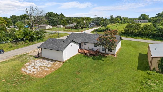 1939 E Texas Street, Denison, TX 75021
