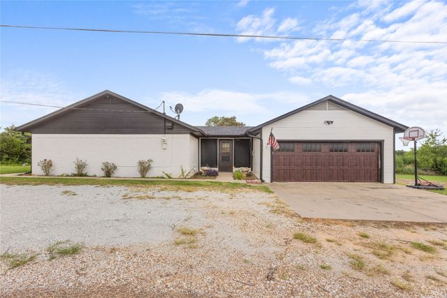 1939 E Texas Street, Denison, TX 75021