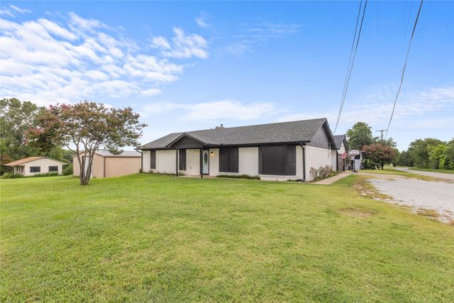 1939 E Texas Street, Denison, TX 75021