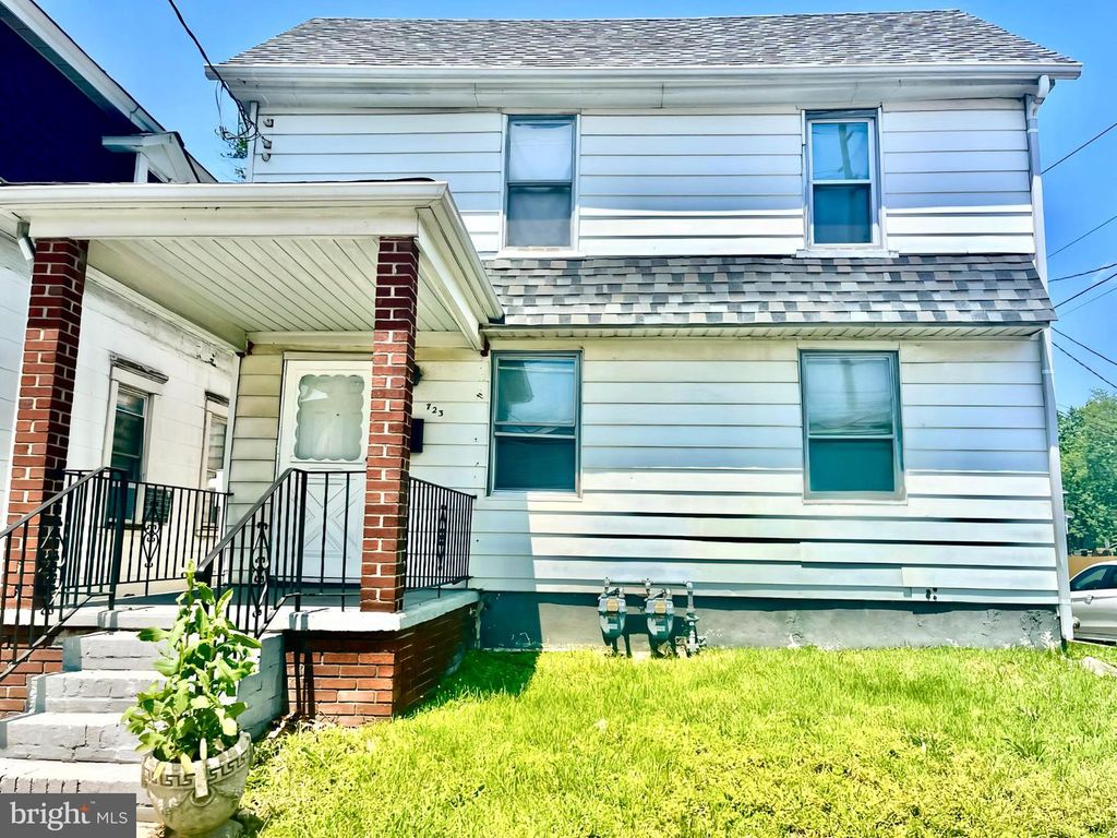 723 N BROAD ST, Woodbury, NJ 08096