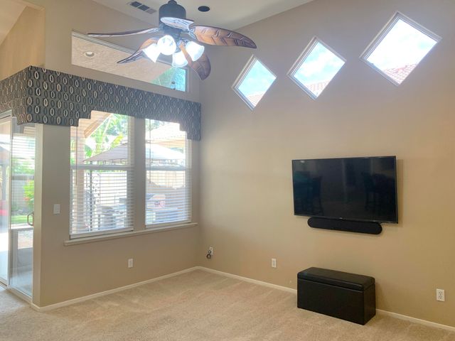 1523 E Monte Vista Court, Visalia, CA 93292