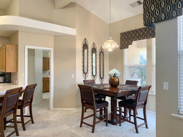 1523 E Monte Vista Court, Visalia, CA 93292