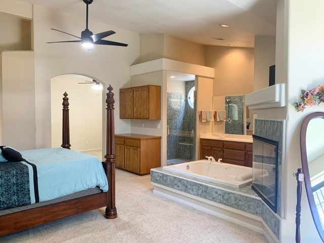 1523 E Monte Vista Court, Visalia, CA 93292