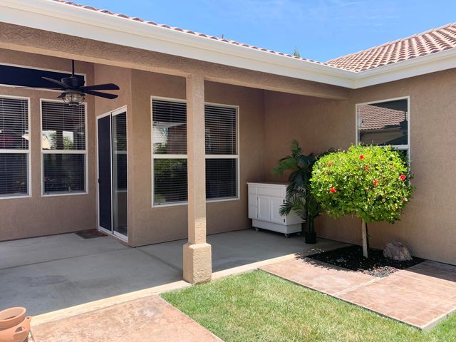 1523 E Monte Vista Court, Visalia, CA 93292