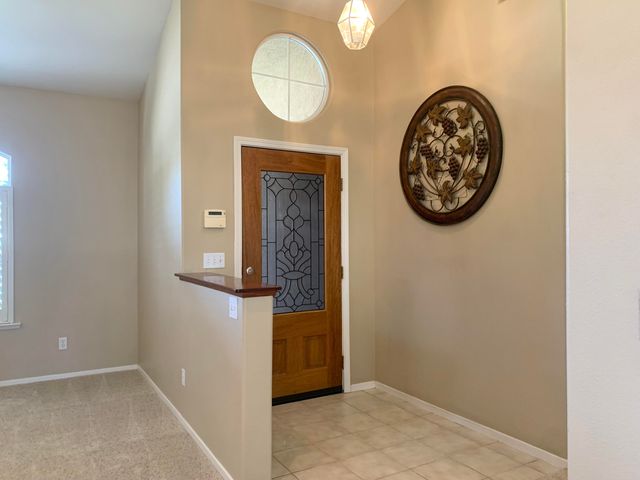 1523 E Monte Vista Court, Visalia, CA 93292