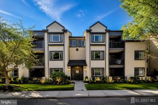 2210 Sayre Drive, Plainsboro, NJ 08540