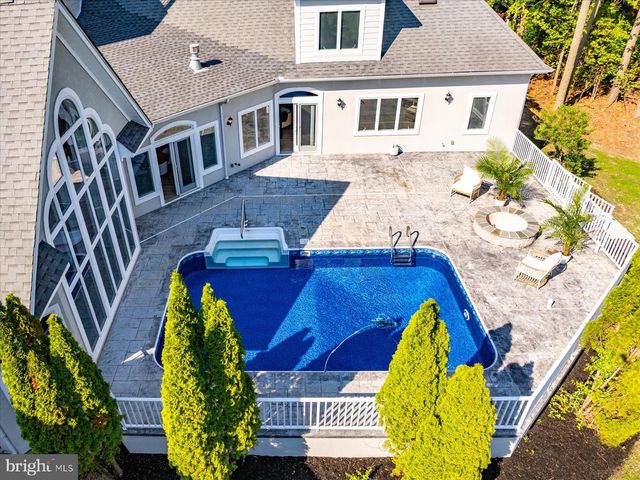 9406 LAKE VIEW DR, Berlin, MD 21811