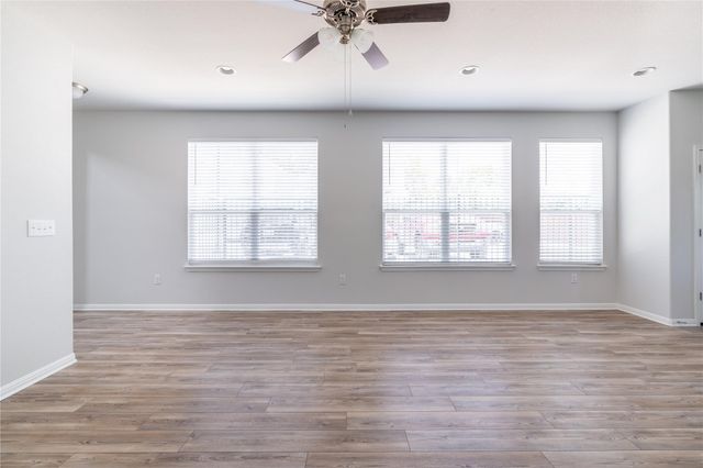 9601 Dawn Pearl DR 21, Austin, TX 78748
