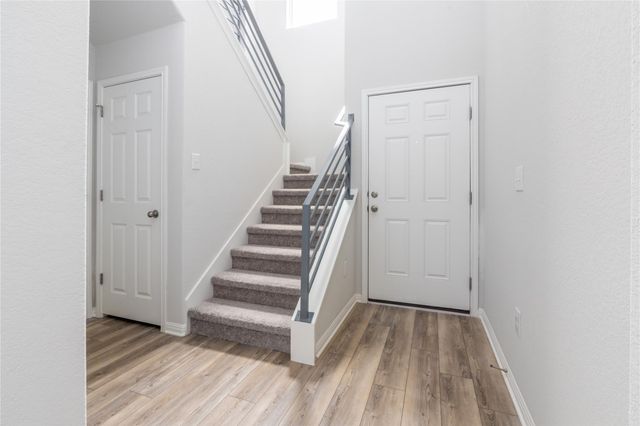 9601 Dawn Pearl DR 21, Austin, TX 78748