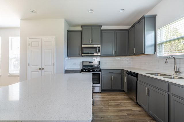 9601 Dawn Pearl DR 21, Austin, TX 78748