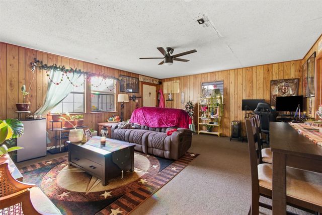 2065 Trailwood Drive W, Burleson, TX 76028