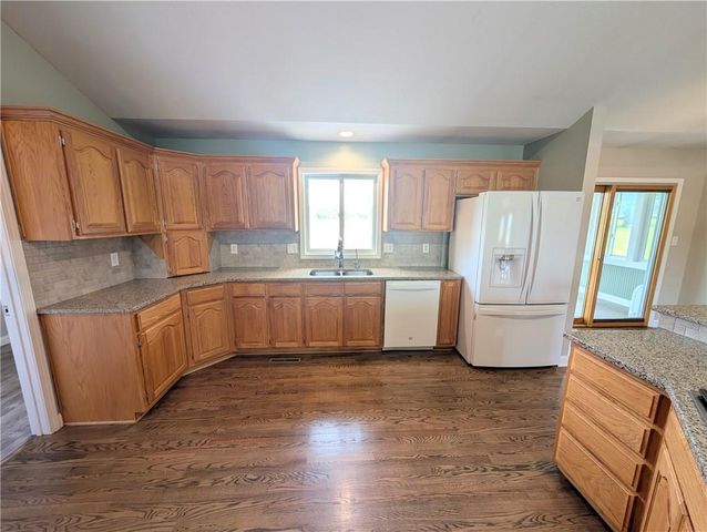 470 SW 850 Road, Chilhowee, MO 64733