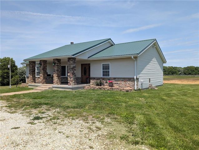 470 SW 850 Road, Chilhowee, MO 64733