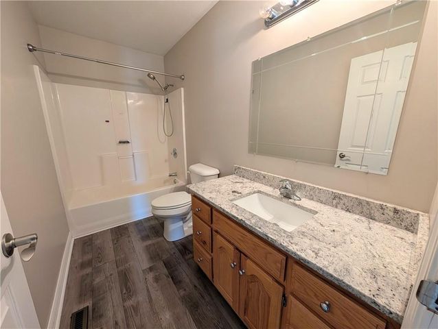 470 SW 850 Road, Chilhowee, MO 64733