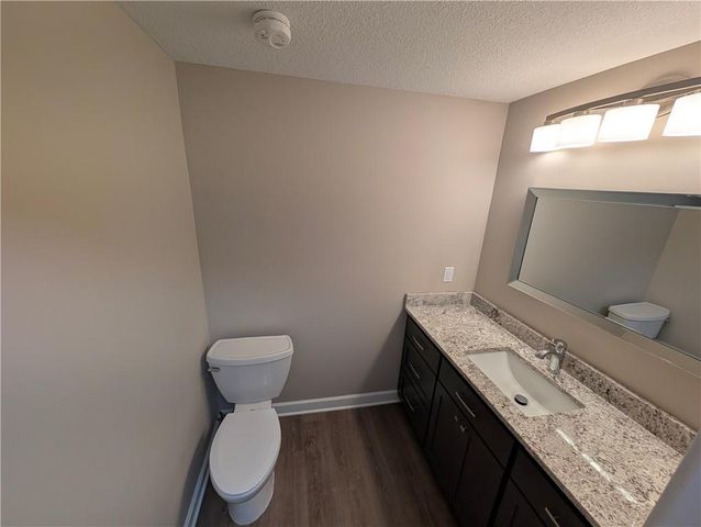 470 SW 850 Road, Chilhowee, MO 64733