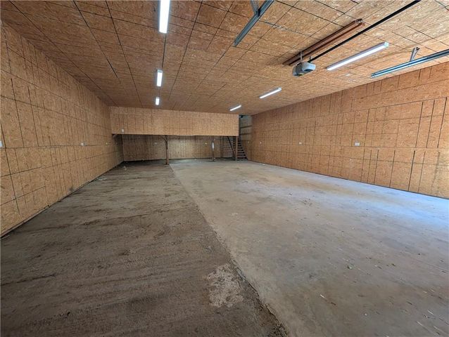 470 SW 850 Road, Chilhowee, MO 64733