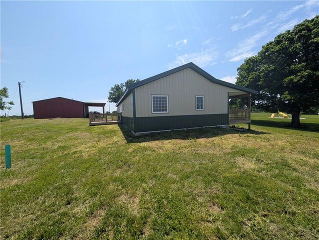470 SW 850 Road, Chilhowee, MO 64733
