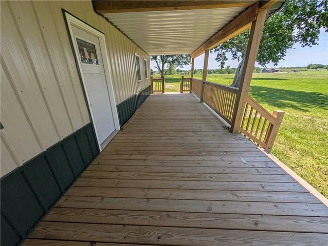470 SW 850 Road, Chilhowee, MO 64733