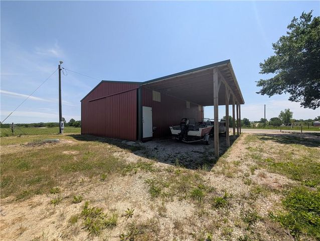 470 SW 850 Road, Chilhowee, MO 64733